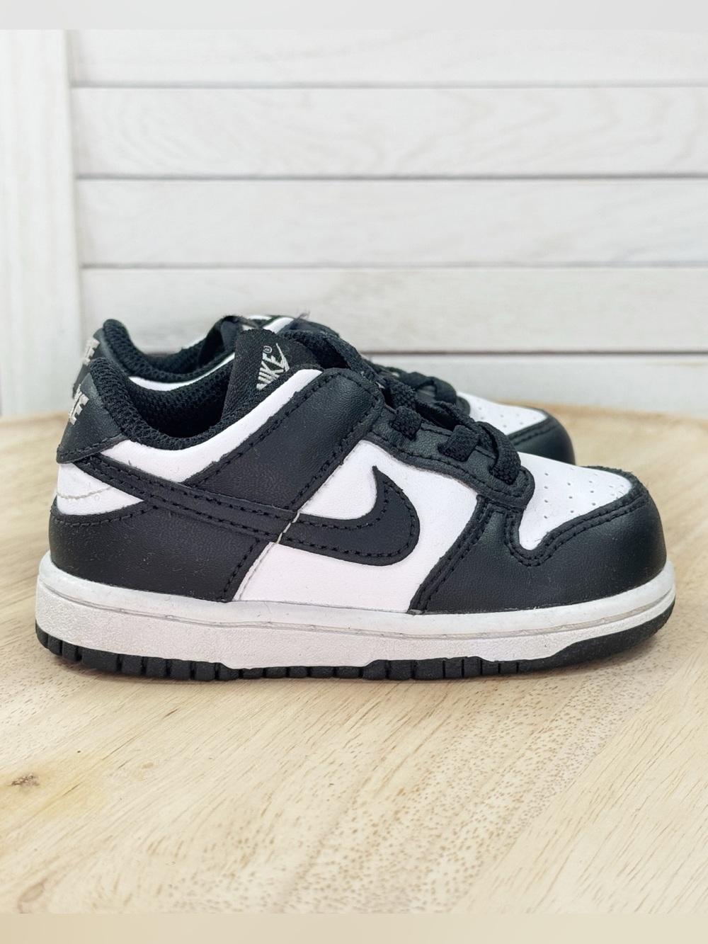 Nike Dunk Low Panda Leather Sneakers Black White Toddler 6 Athletic CW1589-100
